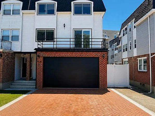 215-44 23rd Rd Floor 2, Bayside, NY 11360