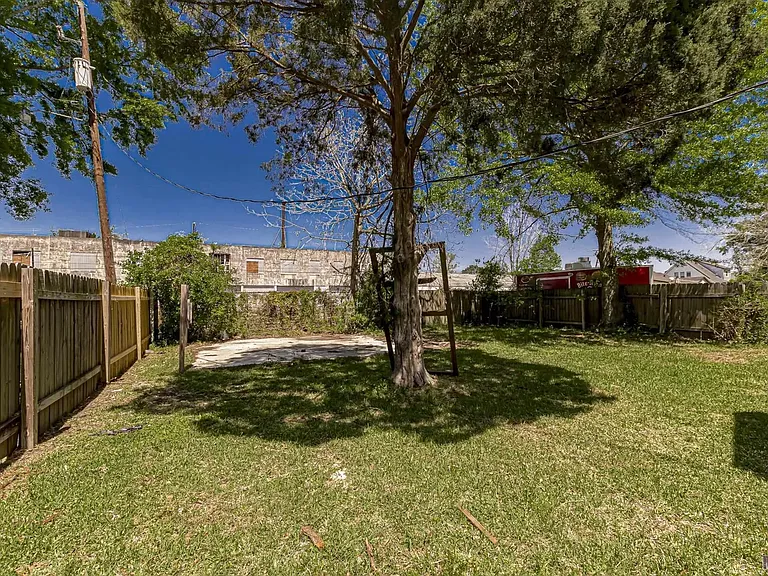 2605 Adams Ave — Photo 14