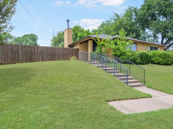 2114 Valleywood Dr, Arlington, TX 76013