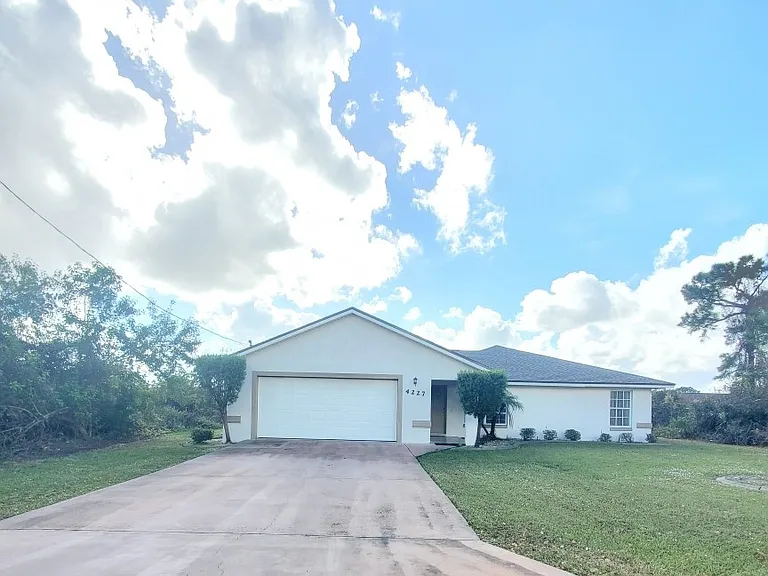 4227 Mackerel Dr — Photo 1