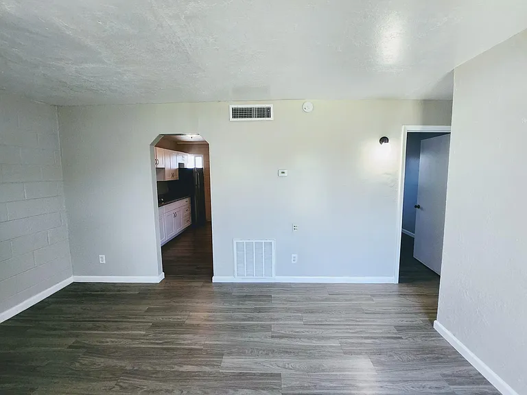 1709 N 25th Pl #7 — Photo 16