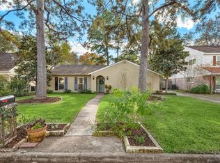 12415 Carriage Hill Dr, Houston, TX 77077