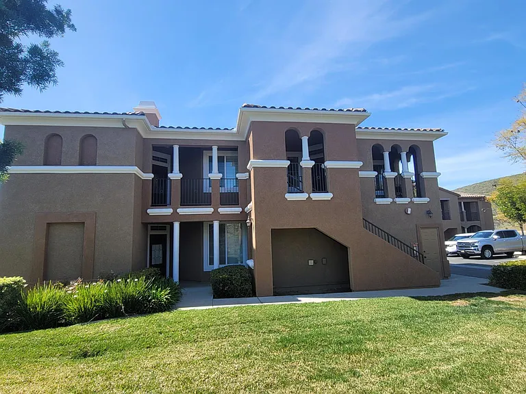 12640 Creekview Dr #118 — Photo 1