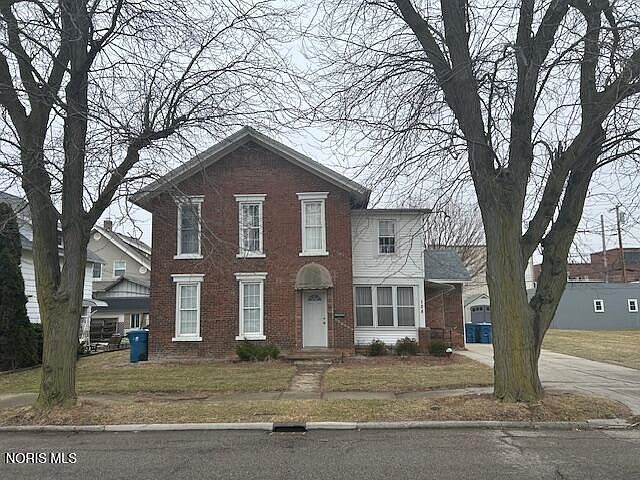 1st image of 128 & 130 N Beech St