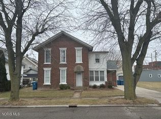 128 & 130 N Beech St, Bryan, OH 43506