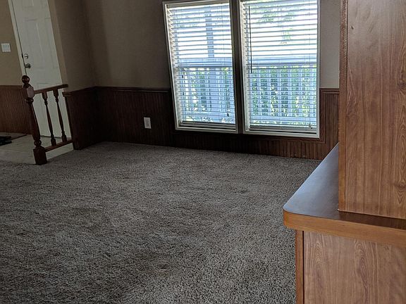 5th image of 3914 Sparky Ln #3914