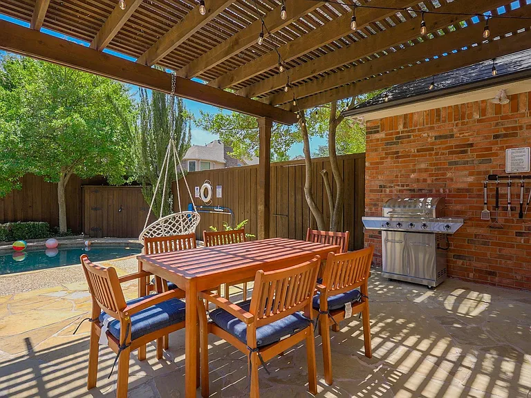 2800 Cherry Spring Ct — Photo 33