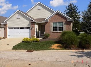 25 Wynstone Dr, Mogadore, OH 44260