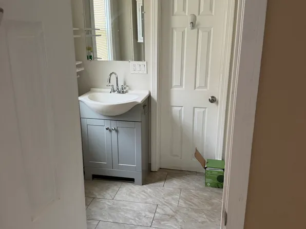 30-32 Goddard St #2, Providence, RI 02908