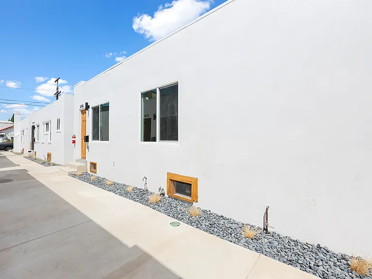 1214 S Mariposa Ave #121814 — Photo 10