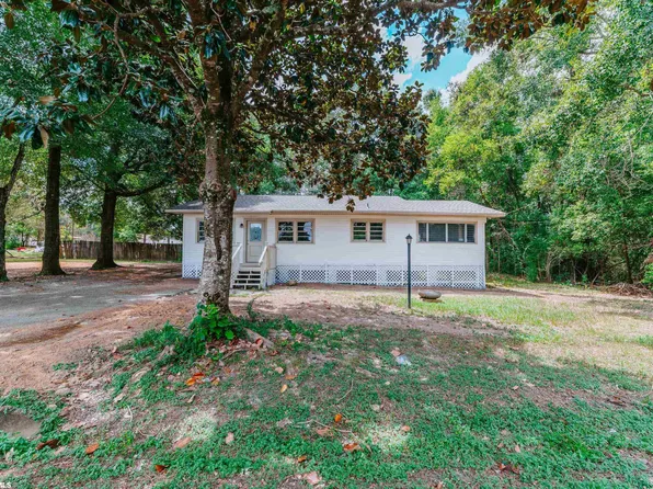8045 Middle Ring Rd, Mobile, AL 36619