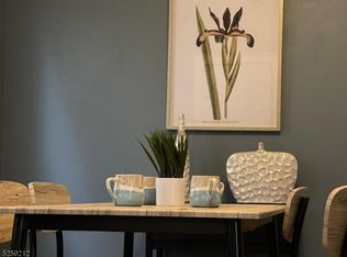 575 Stuyvesant Ave APT 3, Irvington, NJ 07111