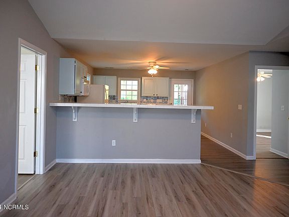 4th image of 330 NE 57th Street