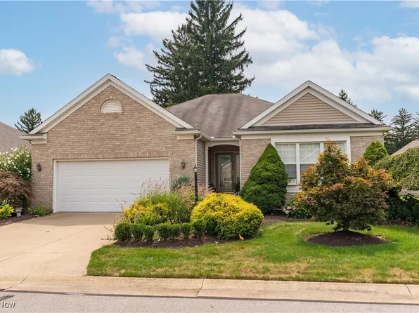 3541 Elmhurst Cir, Uniontown, OH 44685