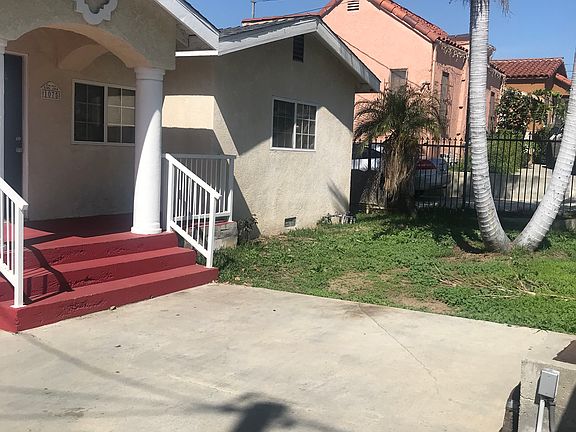 Front of the house as you drive into the driveway