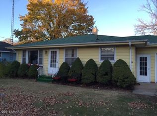 1243 Pipestone Rd, Benton Harbor, MI 49022