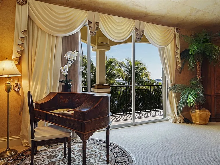 232 Bayshore Dr — Photo 12