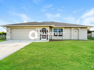 1929 NW 20th St, Cape Coral, FL 33993