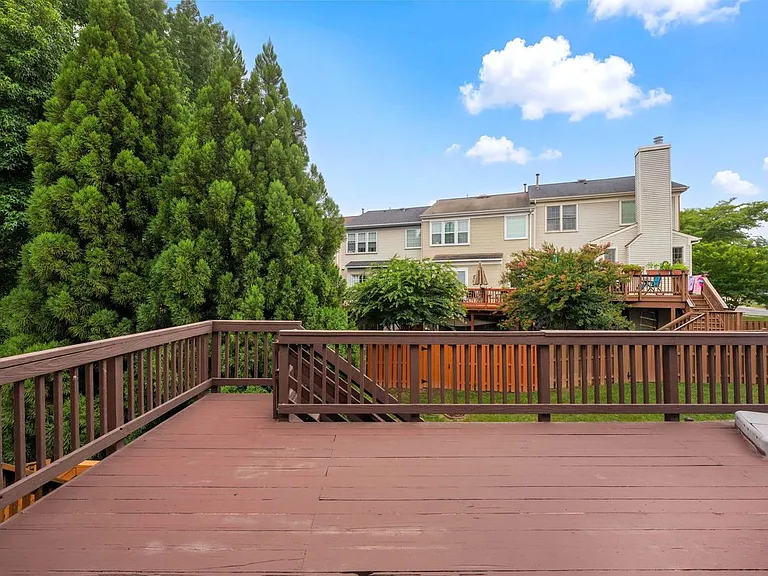 6139 Donival Sq — Photo 44