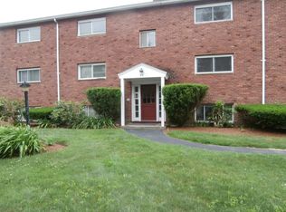 831 Tucker Rd APT 1, N Dartmouth, MA 02747