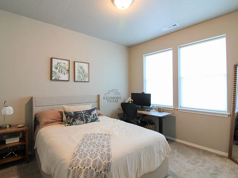 2933 Castle Rock Blvd — Photo 12