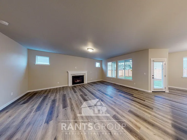 3401 64th Ln SW — Photo 4
