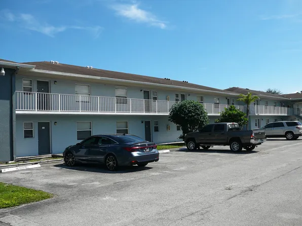 617 Ixoria Avenue, Fort Pierce, FL 34982