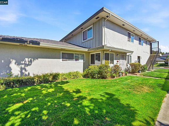 4th image of 34732 Skylark Dr APT 4