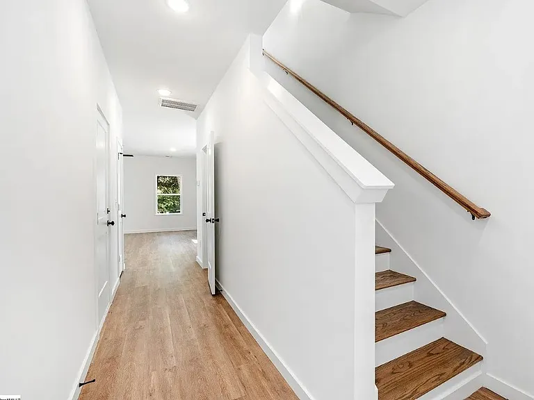 305 Donaldson Rd #B — Photo 9