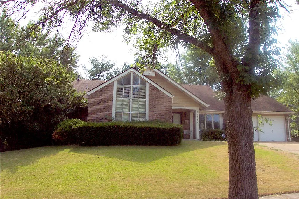 15358 Golden Rain Dr photo 1