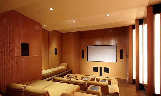 Rented by Massimo Nicastro, LREB | media 12