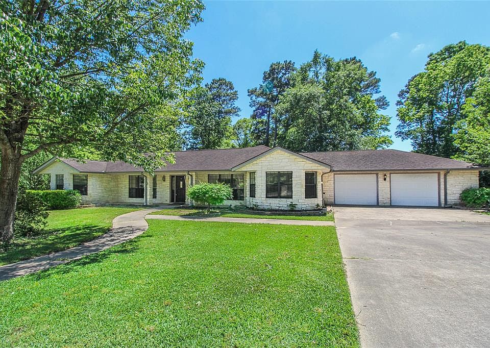 1st image of 121 Wildwood Dr