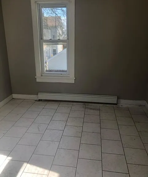319 E 6th St #2 — Photo 6