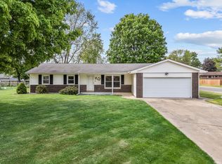 1313 Cardinal Dr, Warsaw, IN
