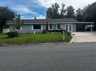1030 E 4TH AVENUE, MOUNT DORA, FL 32757
