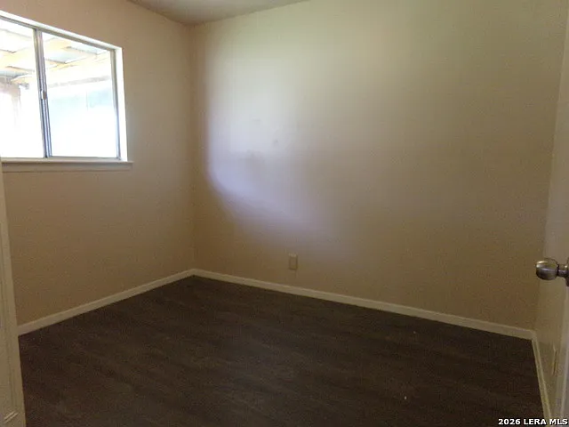 402 Otter Dr — Photo 9