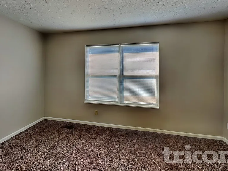 1809 Woodstream Ct — Photo 7