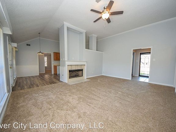 2nd image of 15 Harbor Oaks Cv