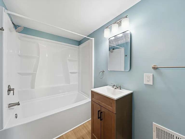 1072 Rocky Springs Rd — Photo 8
