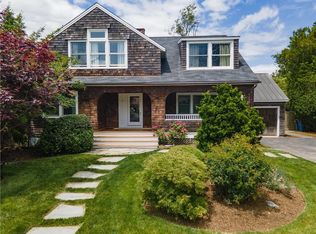 4 Sunset Hill Rd, Middletown, RI 02842