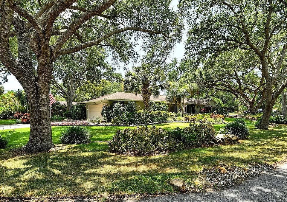1st image of 2760 Greendale Pl