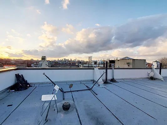 Rented by Sunshine Management Group, LLC | media 11