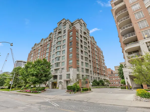 33 Delisle Ave #108, Toronto, ON M4V 3C7