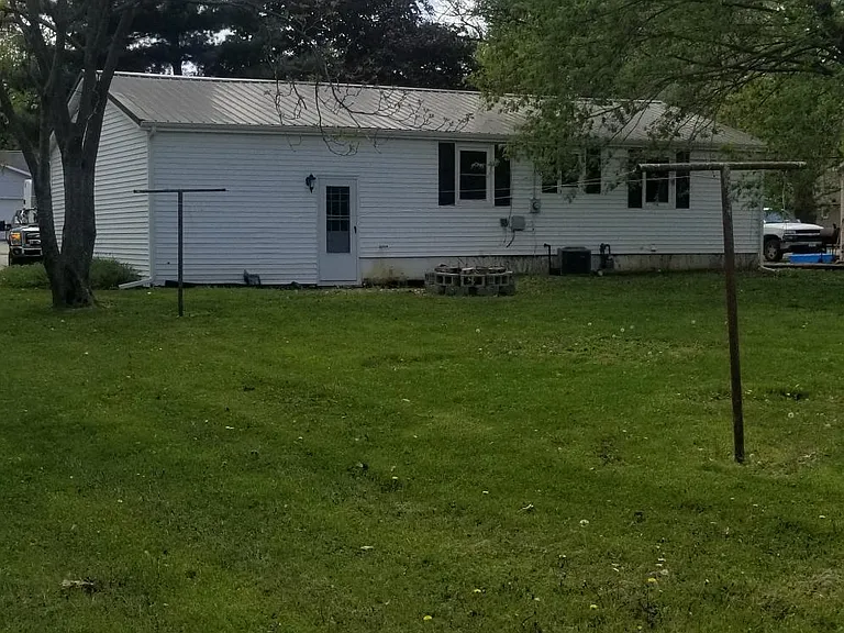 507 E Sanders St — Photo 7