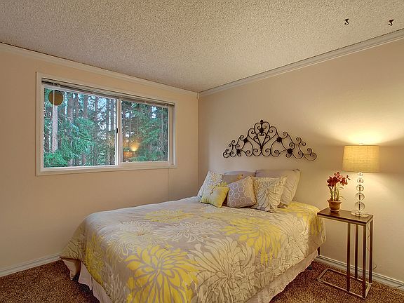 3rd image of 16520 60th Ave W