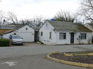 1368 NW Ellan St, Roseburg, OR 97470