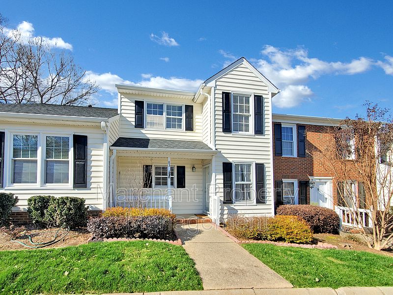 1st image of 40 Wood Pointe Dr Unit 83