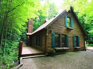 339 Williamsburg Colony, Buchanan, MI 49107