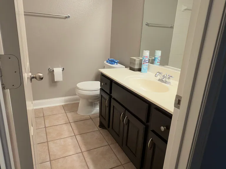 Secondary bathroom