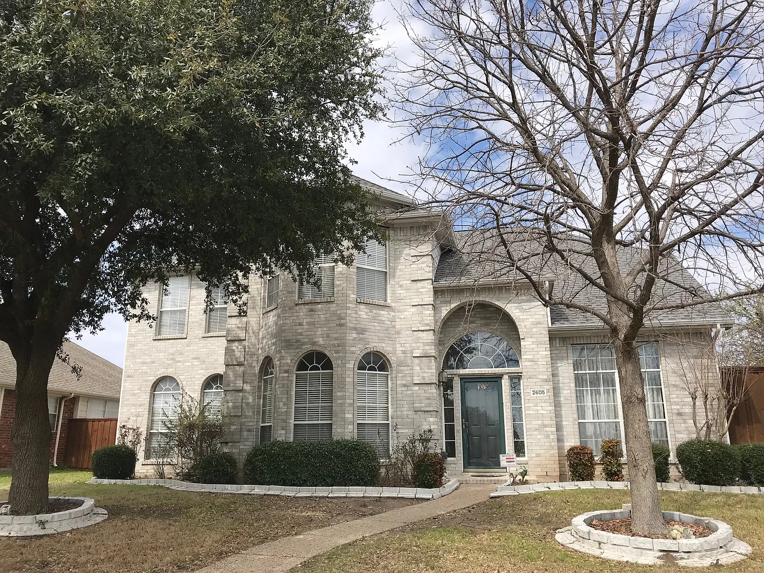 5 bed, 3216 sqft, $3,450 — Photo 1